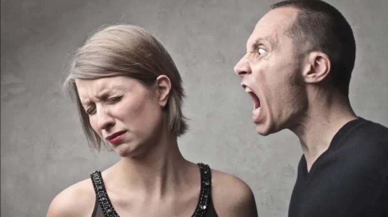 Create meme: a man shouts at a woman, woman , anger 
