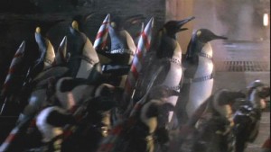 Создать мем: бэтмен возвращается банда пингвина, король пингвинов, парад пингвинов