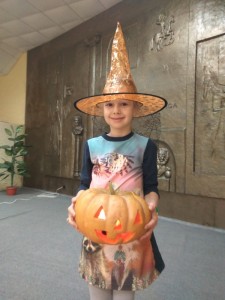 Create meme: kids Halloween photos from the holidays, witch hat out of cardboard, making pumpkin for Halloween