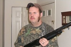 Создать мем: Мужчина, dumb redneck, дробовик