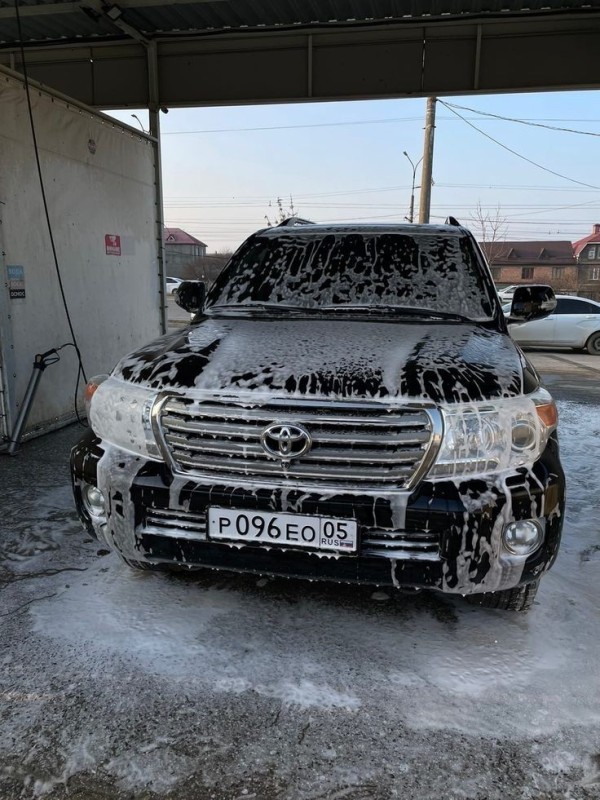 Создать мем: Lexus GX II, land cruiser 200 2009, тойота крузак 200