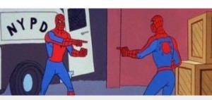 Создать мем: человек паук мем двойник оригинал, мем 2 человека паука, мем с человеком пауком
