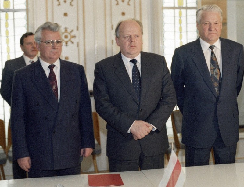 Create meme: Yeltsin Kravchuk and Shushkevich the Belovezhskaya Agreement, Yeltsin, Kravchuk and Shushkevich , Yeltsin 