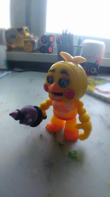 Create meme: chika fnaf 2, animatronic toy, FNAF figurines original