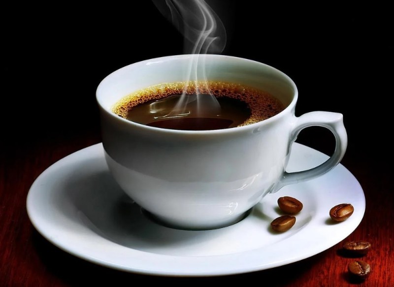 Создать мем: кофе горячий, чашечка кофе, ароматный кофе