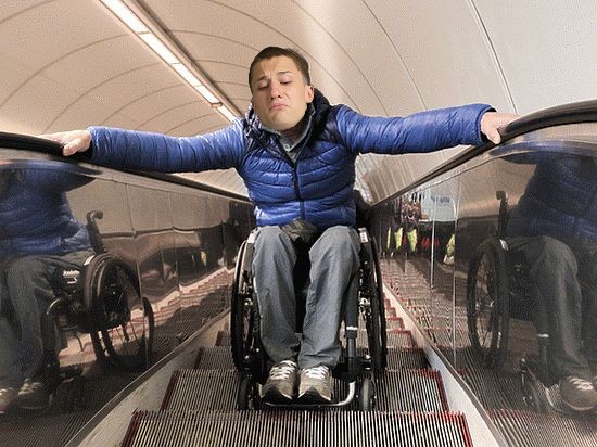 Создать мем: инвалид, люди с инвалидностью, инвалидная коляска