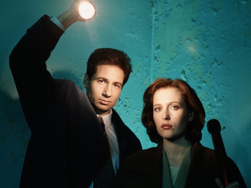 Create meme: Scully Mulder, x files, the truth is somewhere nearby