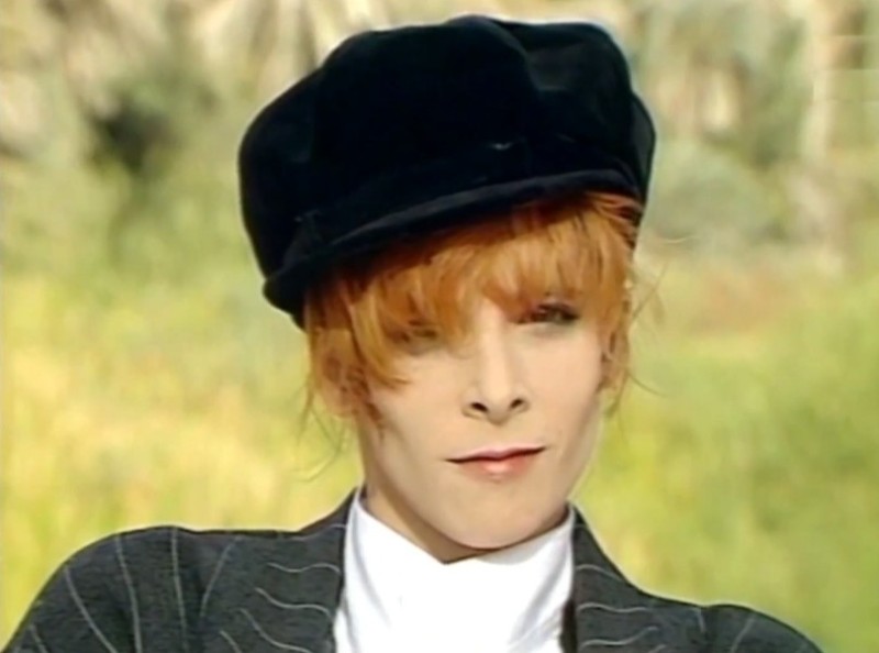 Create meme: Mylene farmer, Mylene Farmer 1997, farmer