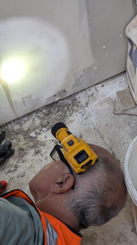 Create meme: dewalt d 25501 rotary hammer, optical level dewalt dw 096 pk, optical level dewalt dw096pk