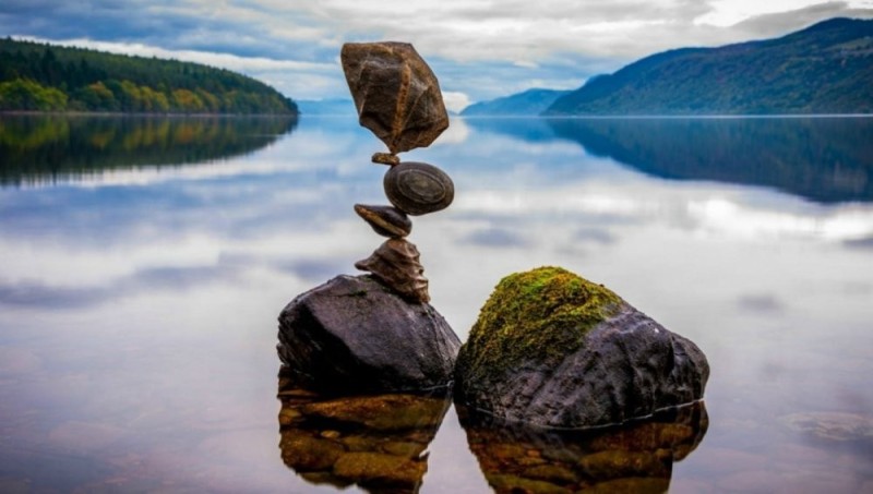 Create meme: stones balance, balancing stones, Balancing stones sculpture