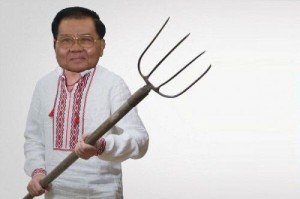 Create meme: Lyashko with a pitchfork, Oleg Lyashko with a pitchfork