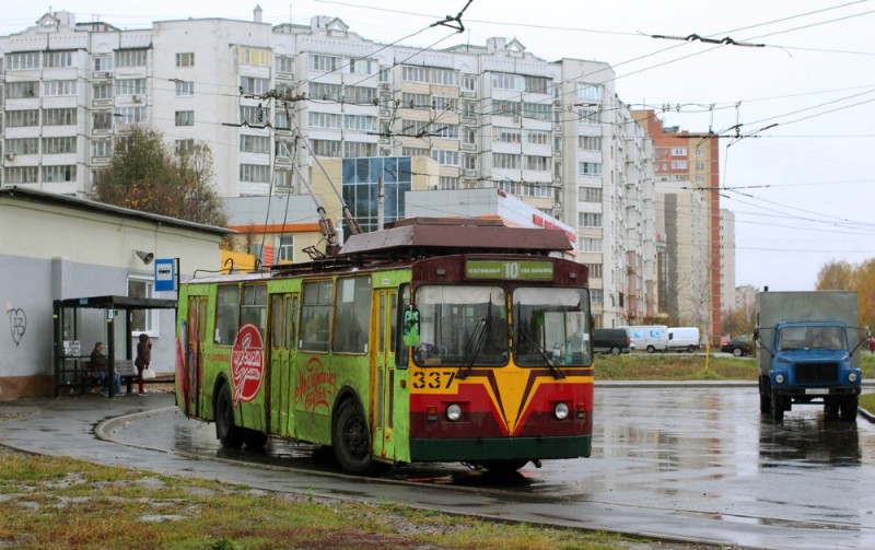 Создать мем: троллейбус зиу 12, троллейбус зиу 682 рыбинск, trolleybus