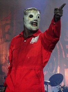 Создать мем: corey taylor mask, кори тейлор, slipknot мемы