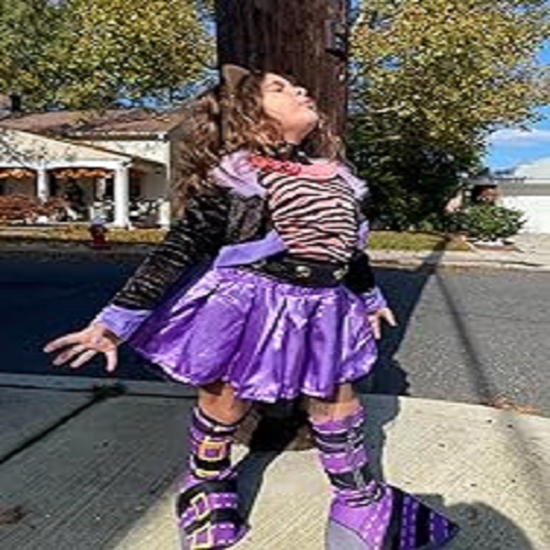 Create meme: children's costume, costume for a girl, costumes 