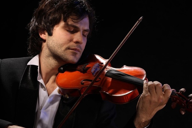 Create meme: Samvel Hayrapetyan, Samvel Hayrapetyan is a violinist, violinist 