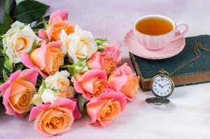 Создать мем: красивый букет чайных роз, доброе утро розы, утро розы