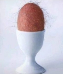 Создать мем: человеческое яйцо в подставке, человеческие яйца, мужские яйца на пасху