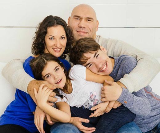 Create meme: Valuev Nikolay family, Nikolai Valuev and his wife, the family of Nikolai Valuev