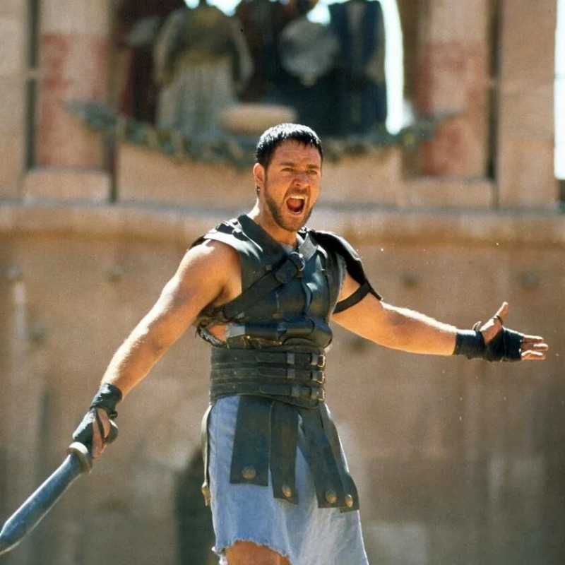 Create meme: Maximus the gladiator, Gladiator , Gladiator 2000 by Russell Crowe