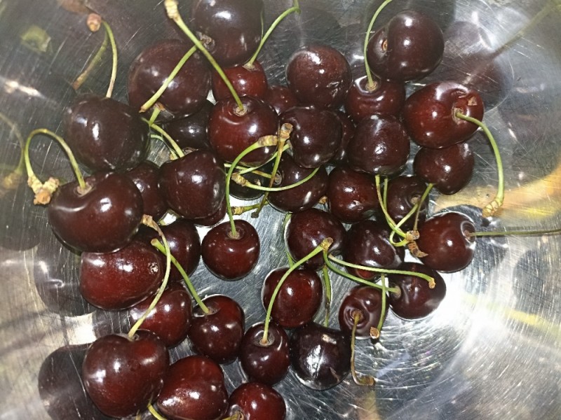 Create meme: cherry, cherry cherry, 250 g of cherries is