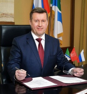 Create meme: the Governor, Anatoly elbow, elbow mayor of Novosibirsk