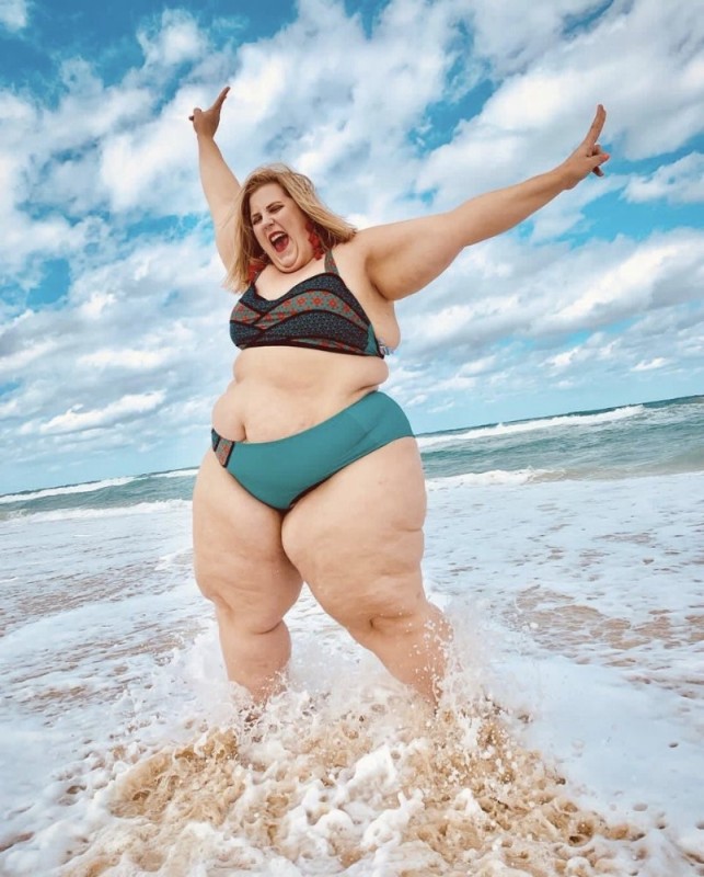 Create meme: Anna OBrien is a plus size model, Anna OBrien is a plus model, Plus size model Anna obrien