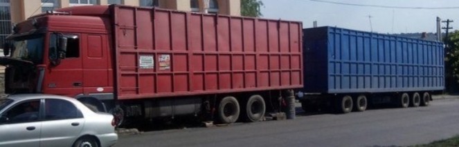 Create meme: metal truck semi-trailer 84400F(red)(et8912), semi-trailer scrap truck, semi-trailer dump truck piacenza scrap truck