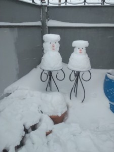 Create meme: snow is in the details, Russian snowman, a snowman and the snowman difference