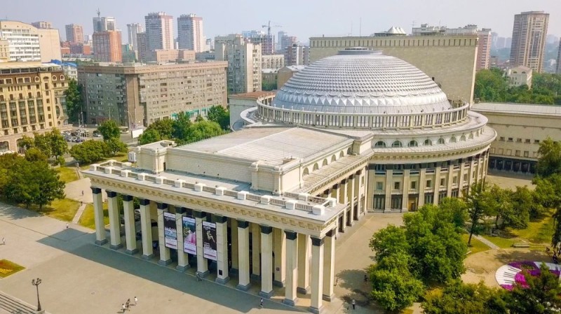 Create meme: Novosibirsk Opera and Ballet Theater, novosibirsk opera house from above, opera house harp novosibirsk