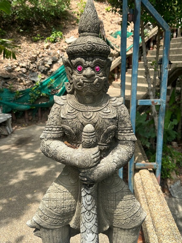 Create meme: Bali Monkey King Monument, rakshasa statue, Chinese sculpture