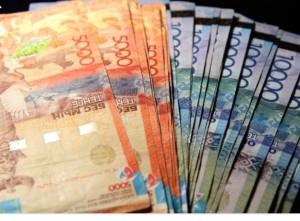 Создать мем: фото денег в казахстане 2018, казахстанский тенге, тенге