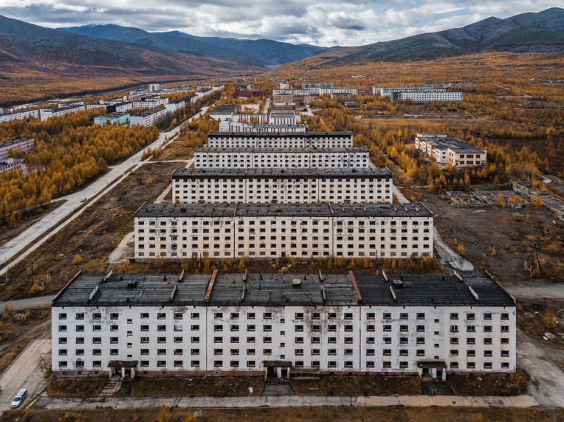 Create meme: the village of Sinegorye Kolyma, Susuman Magadan oblast, yagodnoye Magadan region