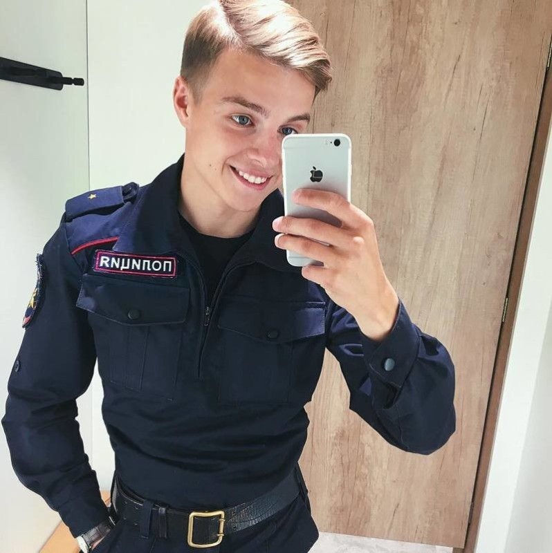 Create meme: police officer Roman Karplyuk, Roman karplyuk, glamorous policeman Roman Karplyuk