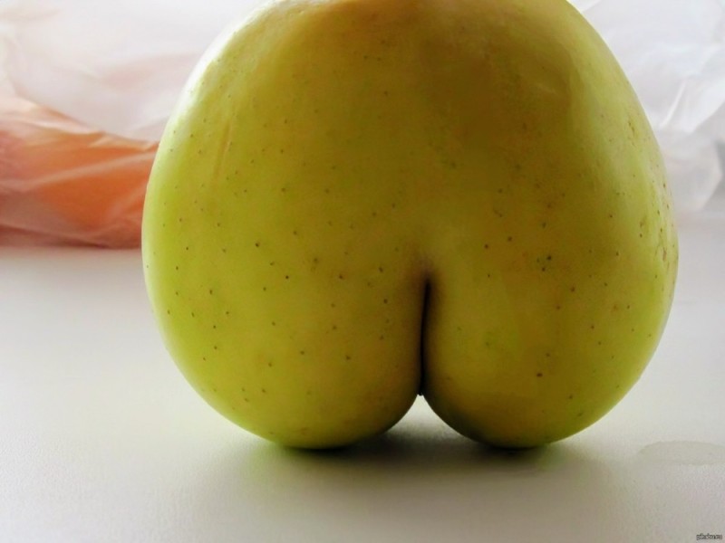 Create meme: fruit similar to the ass, golden delicious apples, pop the apple