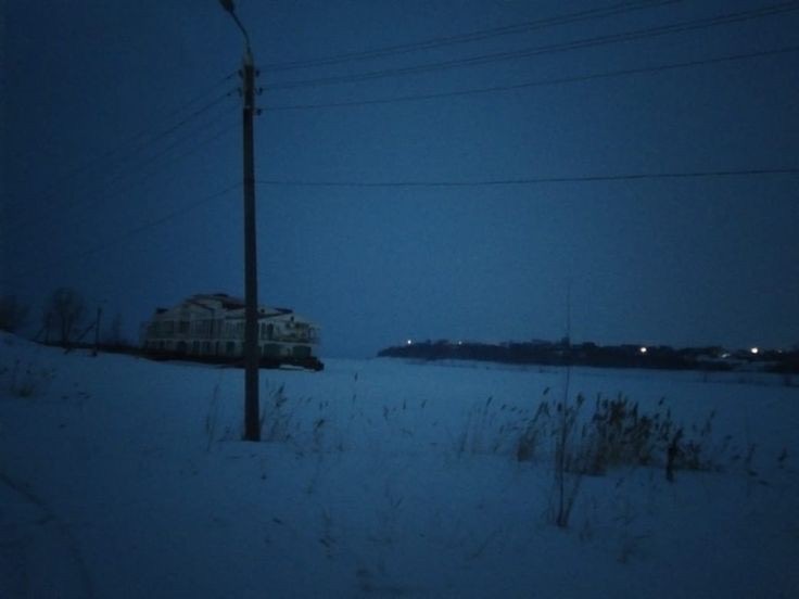 Create meme: darkness, the city of Kozmodemyansk Volga pier, Ivankovskoye reservoir - Volga river