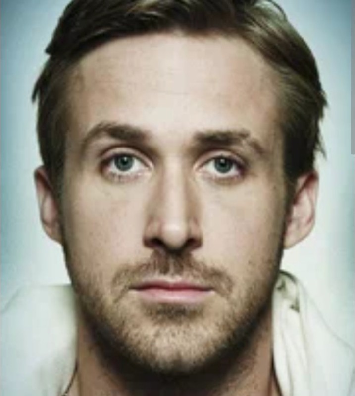 Create meme: Ryan Gosling , Ryan Gosling background, Ryan gosling eyes