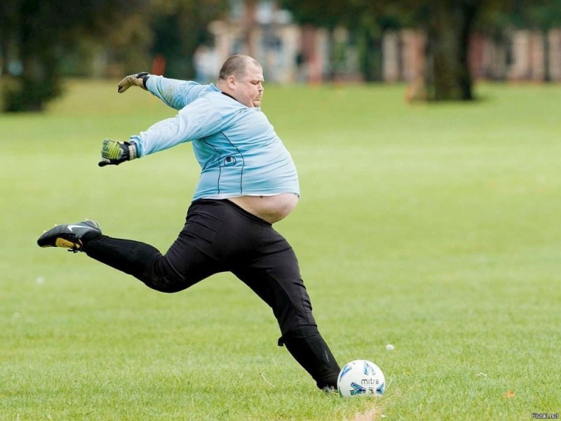 Create meme: fat football players, fat football players, The fat man running