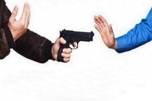 Создать мем: закон о самообороне, рука с пистолетом на белом фоне, пистолет