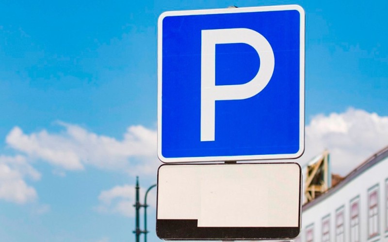 Create meme: paid Parking, parking sign, parking lot road sign