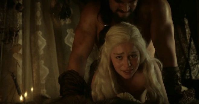 Create meme: Emilia Clarke Game of Thrones Sex, emily clarke, Sex game of Thrones