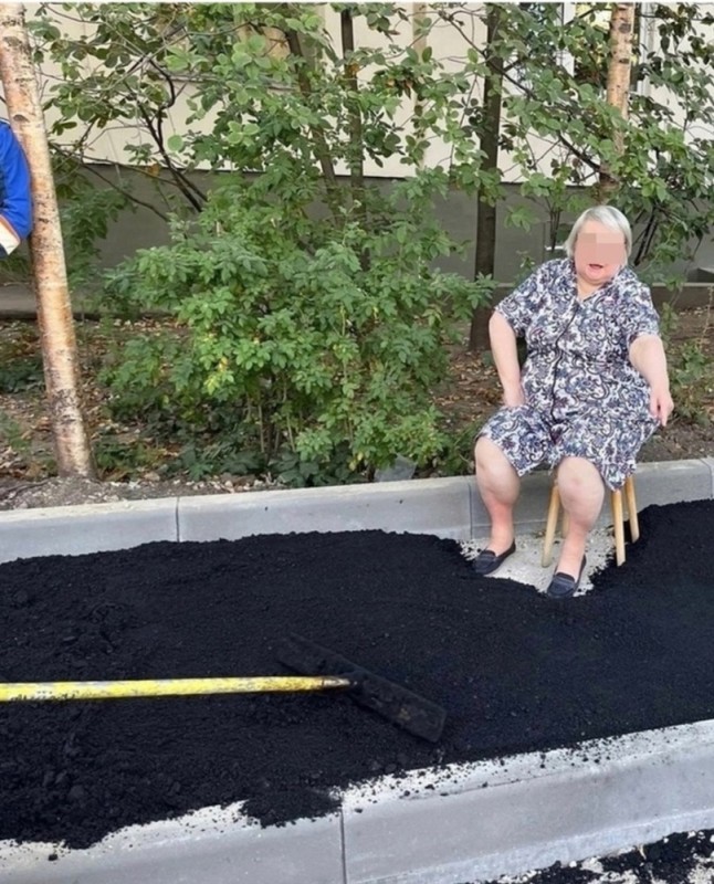 Create meme: laying asphalt crumbs, asphalt crumb, asphalt 