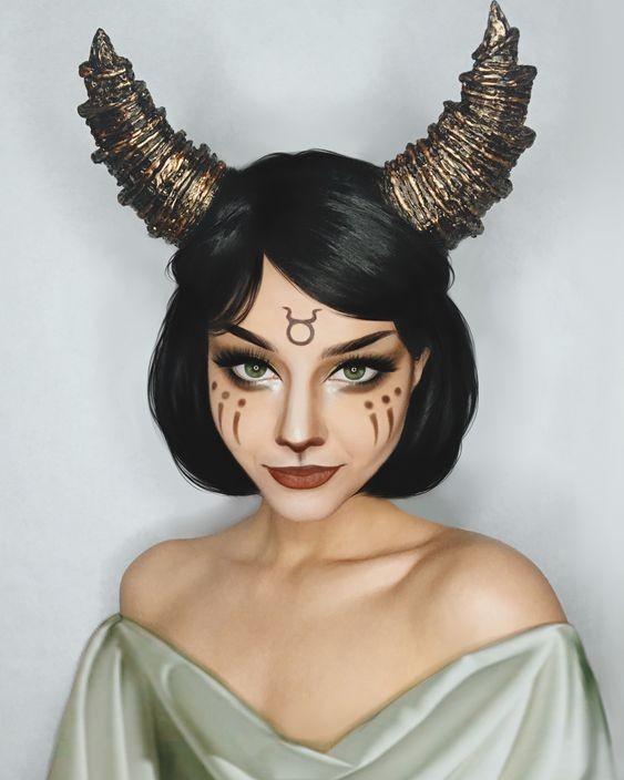 Create meme: Angelina Jolie Maleficent Makeup, Maleficent's makeup, makeup makeup