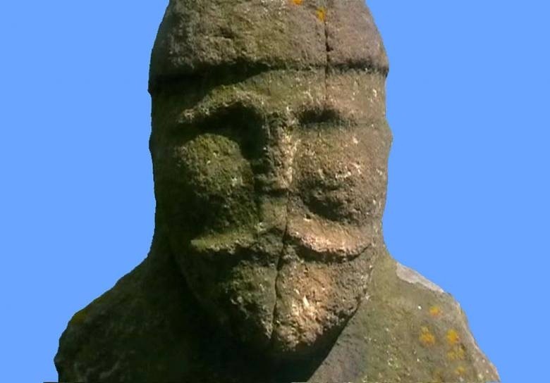 Создать мем: каменные идолы, керносовский идол, половцы каменные идолы кочевников говорящие камни