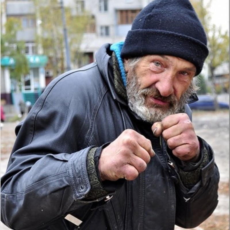 Создать мем: бомж аркадий, бомж борис, бомж семен