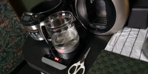 Create meme: kettle bbk ek1740gd, Cup holders mercedes-benz w246, accessories for redmond rmc-fm4521