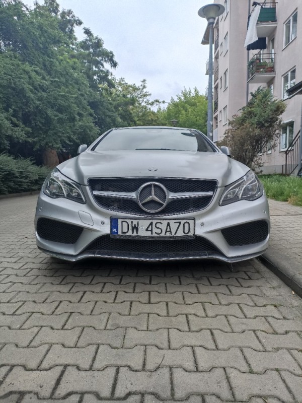 Create meme: Mercedes-Benz E-class III (W211, S211), grey mercedes, mercedes benz cls