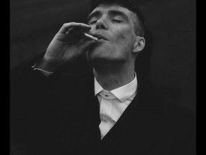 Create meme: tommy's peaky blinders, peaky blinders Thomas Shelby smokes, Cillian Murphy peaky Blinders