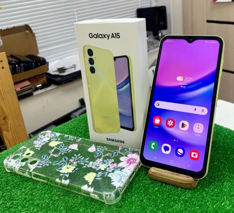 Создать мем: samsung galaxy a 7, samsung galaxy a 30 s, samsung galaxy a