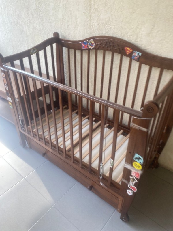 Create meme: crib pendulum, cots for children, baby cot