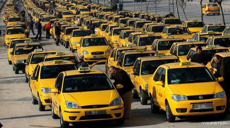 Create meme: lots of yellow cars, Istanbul, lots of taxi cars
